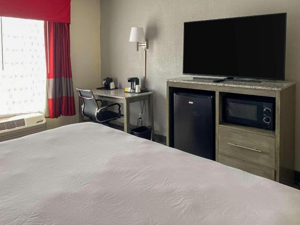 Clarion Pointe - Greensboro Coliseum Area Kültér fotó