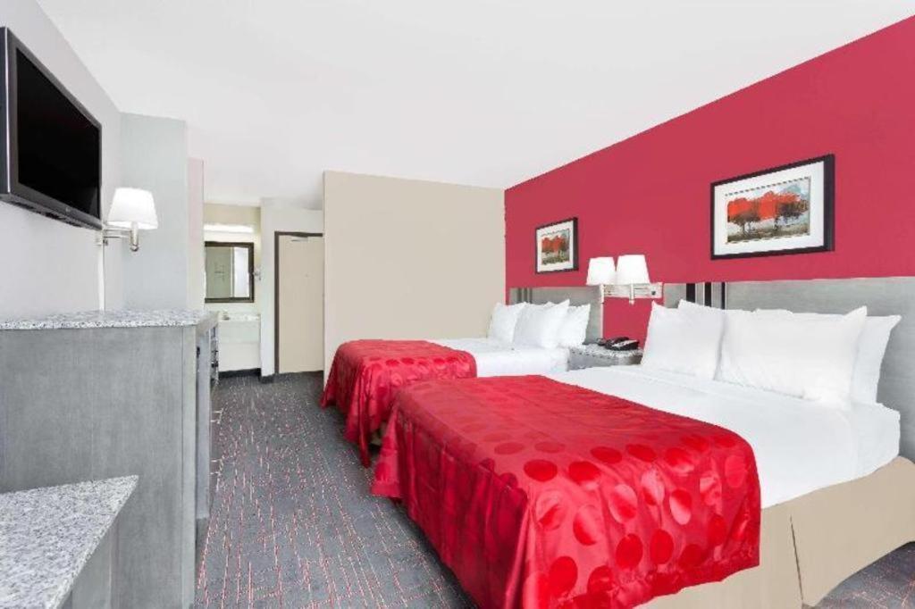 Clarion Pointe - Greensboro Coliseum Area Kültér fotó